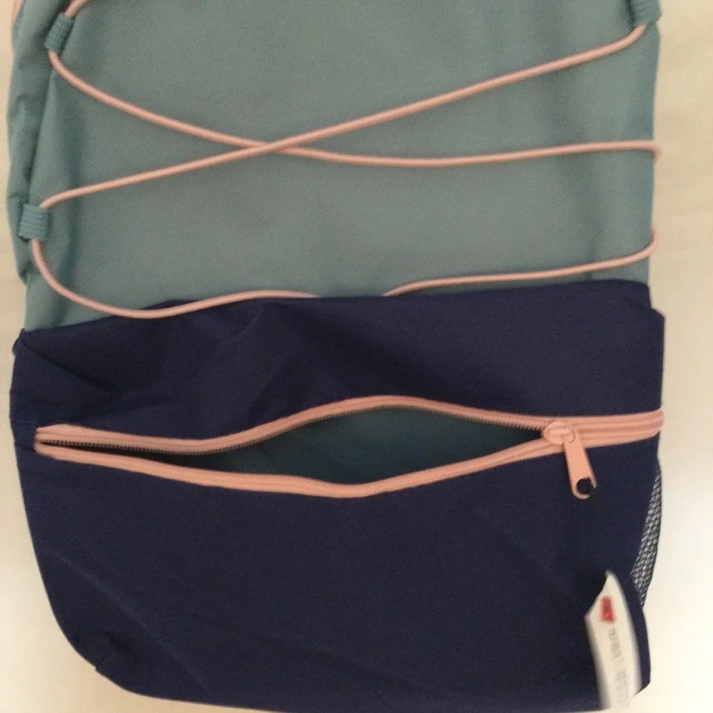 Girls Bungee backpack new .